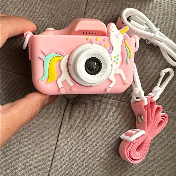 Pink Unicorn Kids Camera - Picture 3 of 6